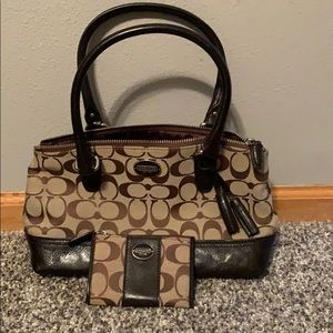 Classic coach purse